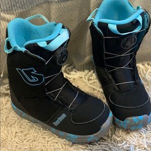 Burton youth Grom boa snowboard boots